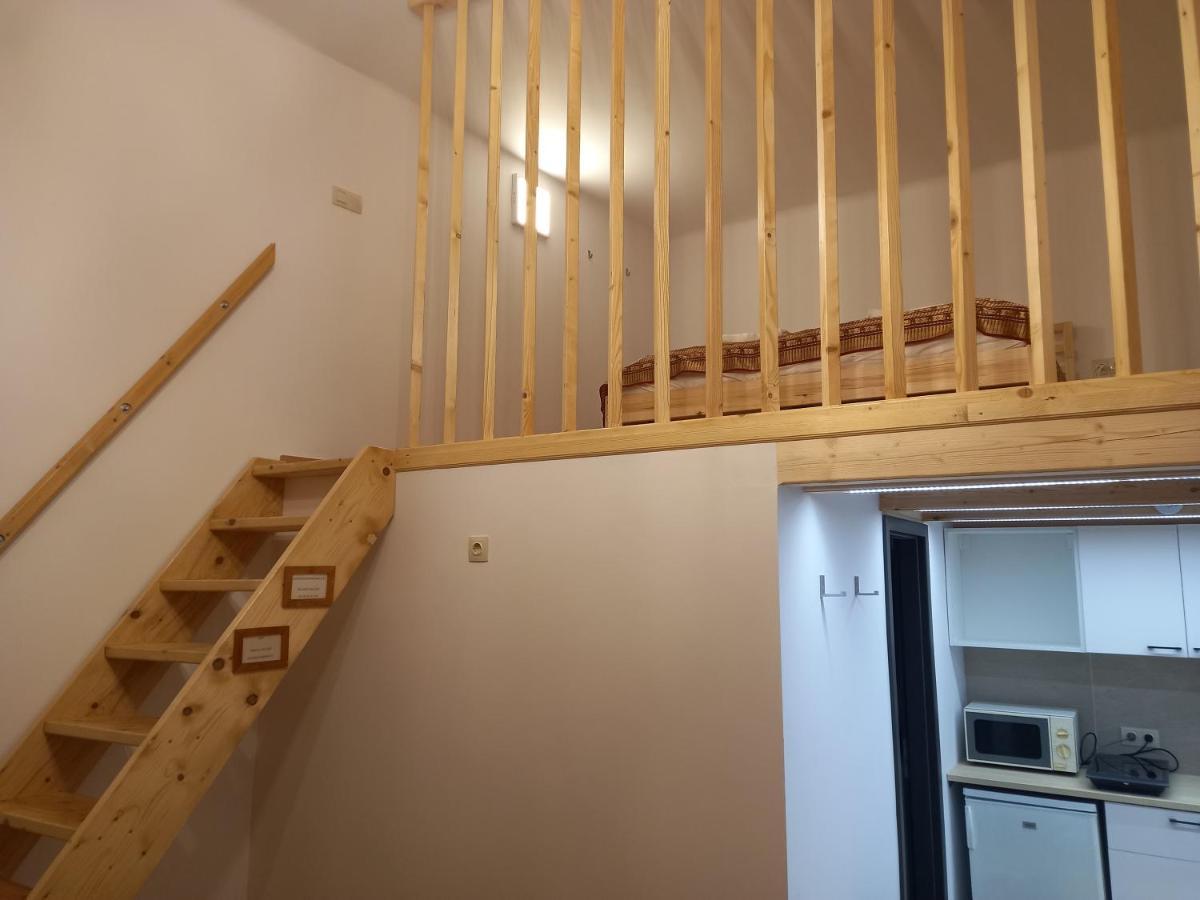 Budapest Apartman Buda Sziveben Exterior photo